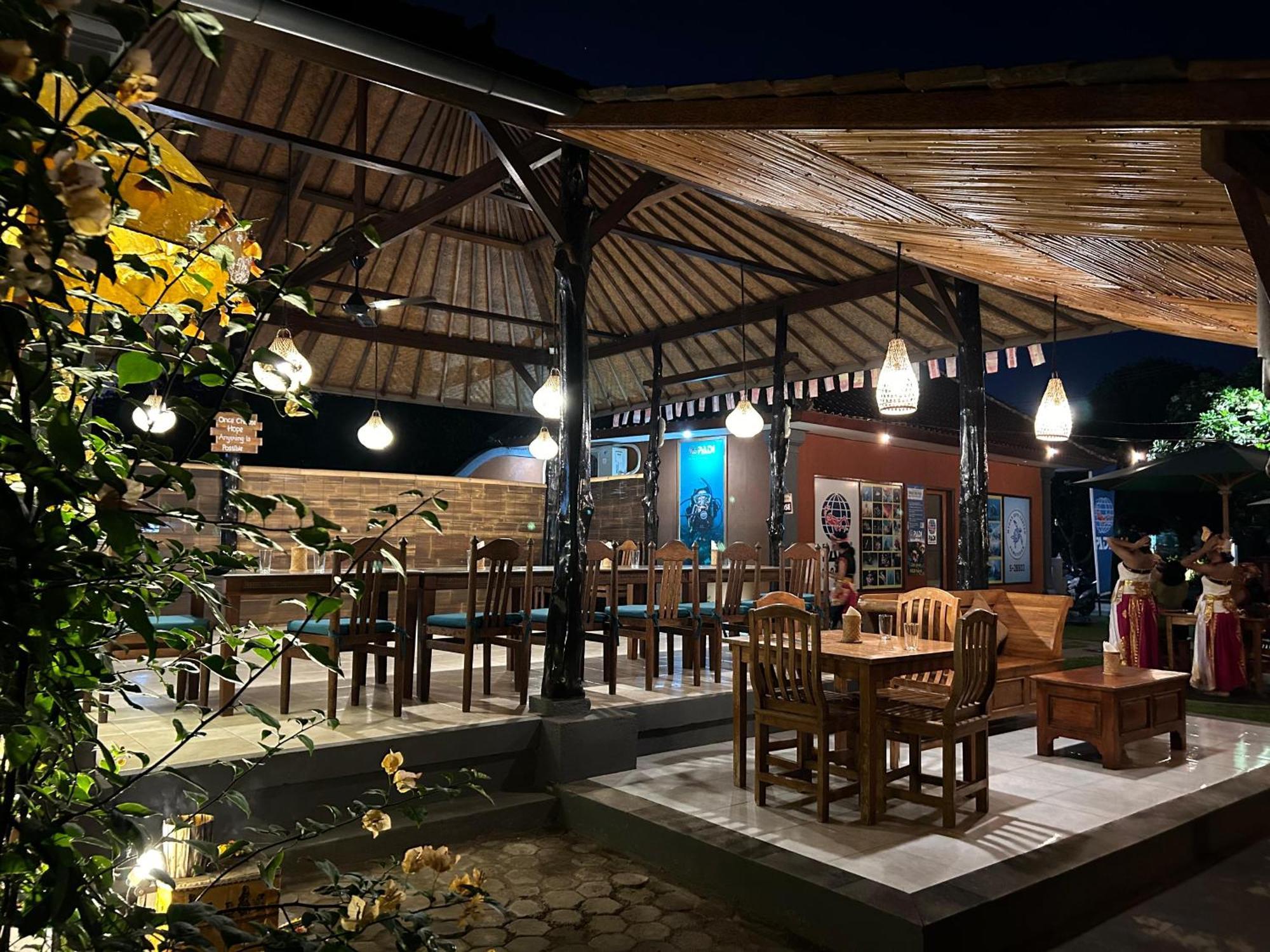 Badini Homestay Pemuteran Exterior foto